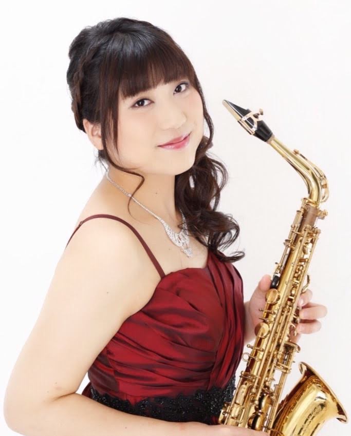 西村 麻衣　テナーサックス